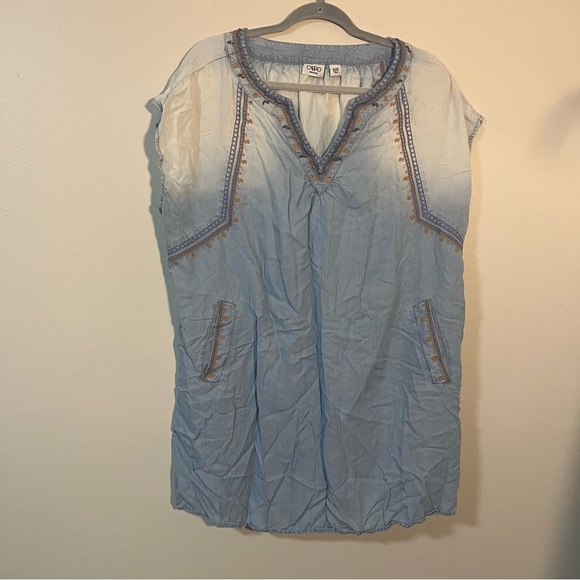 Cato Plus Size 18/20 Chambray Embroidered Blouse Gold beadwork Boho Hippie tunic - Picture 2 of 8